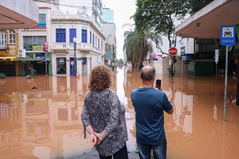 RAINS IN RS - PORTO ALEGRE