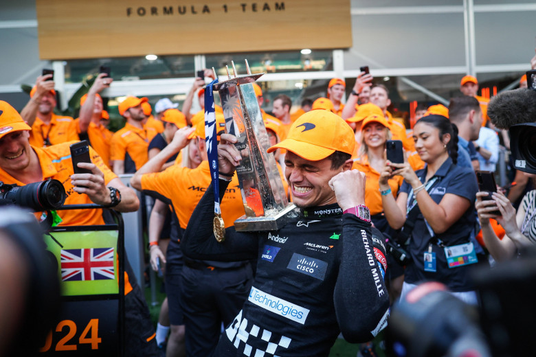 NORRIS Lando (gbr), McLaren F1 Team MCL38, portrait first win celebration during the Formula 1 Crypto.com Miami Grand Pr