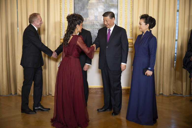 France's President Emmanuel Macron, Chinese President Xi Jinping during presentations ahead of an official state dinner