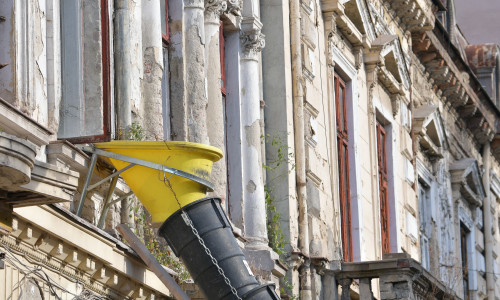 Rehabilitation,Of,A,Facade,Of,An,Old,Building,In,Old