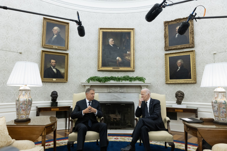 Klaus Iohannis și Joe Biden, întrevedere în Biroul Oval de la Casa Albă / Foto: Profimedia