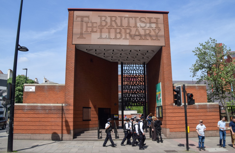 Just Stop Oil smash the Magna Carta glass enclosure at the British Library