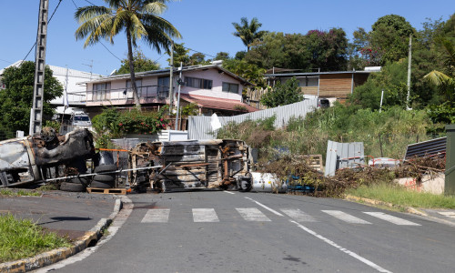 Deadly Riots Sweep New Caledonia Capital - Noumea