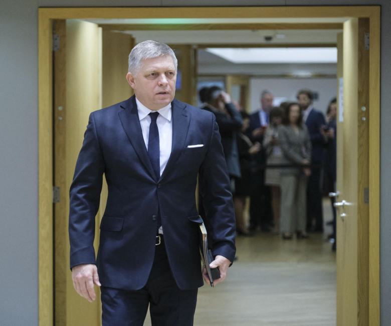 Slovakia's Pm Robert Fico Injured In Shooting