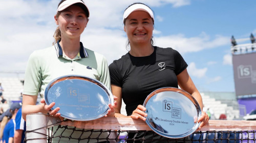 Monica Niculescu şi Cristina Bucşa au câştigat titlul în proba de dublu la Strasbourg