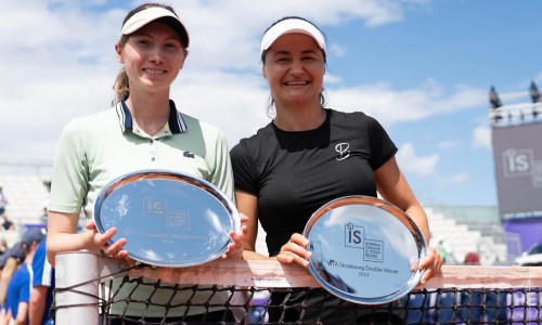 Monica Niculescu şi Cristina Bucşa au câştigat titlul în proba de dublu la Strasbourg