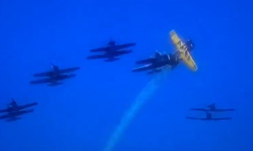 Două avioane de mici dimensiuni s-au ciocnit în aer în timpul unui show aviatic în Portugalia/ Foto: X