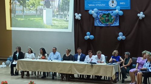 Discurs neașteptat ținută de o elevă din Arad (2)