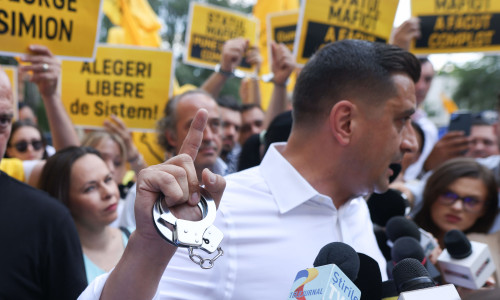 George SImion soseste la sediul Parchetului General din Bucuresti, 7 iunie 2024. Inquam Photos / George Calin
