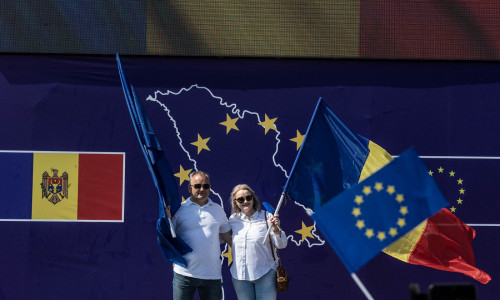 Ucraina şi Republica Moldova au îndeplinit condiţiile pentru a începe negocierile pentru aderarea la Uniunea Europeană.