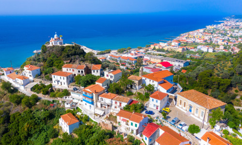Samos,Island,,Scenic,View,Of,Karlovasi,Coastal,Town.,Eastern,Aegean