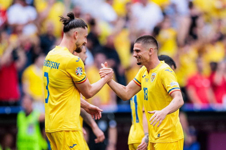 UEFA EURO 2024: Rumänien - Ukraine; 17.06.2024 Jubel zum 2:0 durch Razvan Gabriel Marin (Rumänien, 18) Radu Matei Dragus