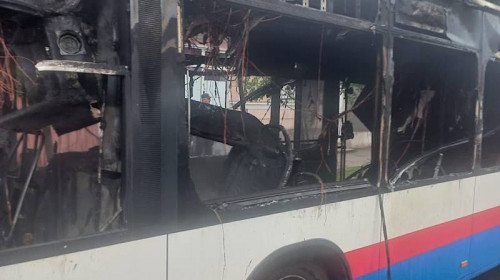Incendiu izbucnit la un autobuz aflat în mers, în Oradea/ Foto: News.ro