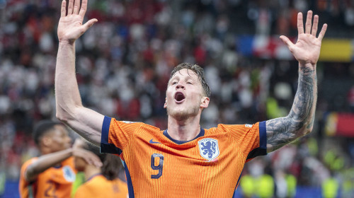 Ţările de Jos – Turcia 2-1, iar olandezii s-au calificat în semifinale/ Profimedia