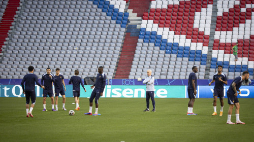 Entraînement de l'équipe de France de football avant leur match de demi-finale du Championnat d'Europe de football contre l'Espagne à l'Allianz Arena de Munich