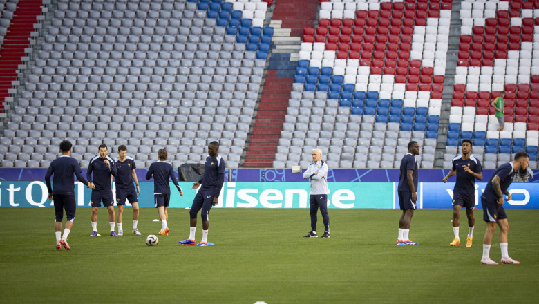 Entraînement de l'équipe de France de football avant leur match de demi-finale du Championnat d'Europe de football contre l'Espagne à l'Allianz Arena de Munich