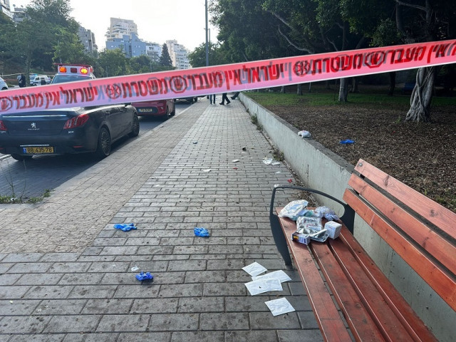 Atac cu cuţitul în apropiere de Tel Aviv. Doi morţi şi doi răniţi grav. Atacatorul a fost împuşcat