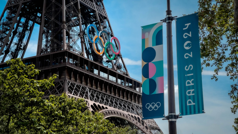 Paris,,France,-,June,8,2024:,The,Olympic,Rings,Installed