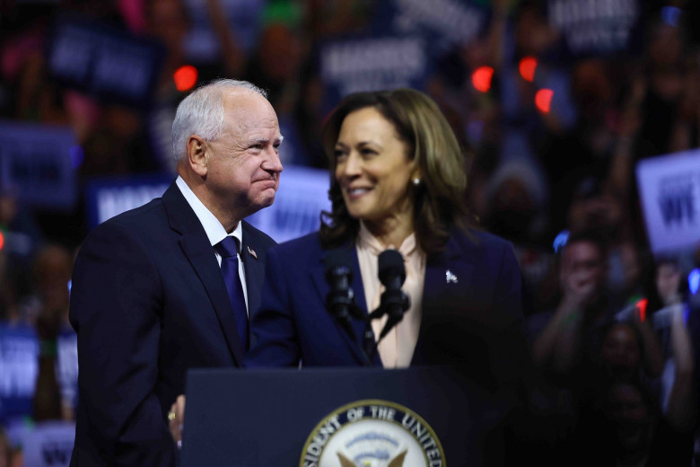 Tim Walz și Kamala Harris