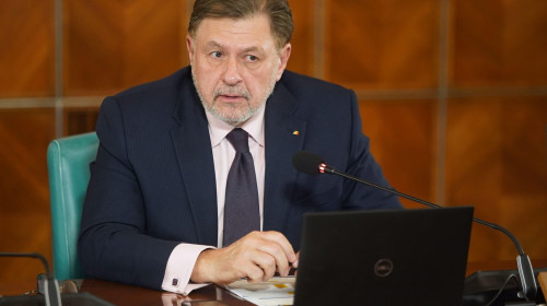 Bucharest, Romania. 11th Apr, 2024: Alexandru Rafila, Minister of Health, speks during the government meeting at the Victoria Palace, the Romanian Government headquarters. Credit: Lucian Alecu/Alamy Live News