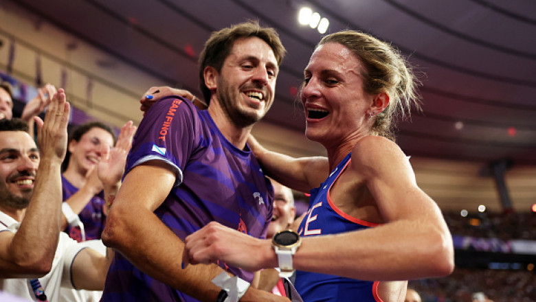 Momentul când atleta Alice Finot și-a cerut iubitul în căsătorie pe stadion/ Getty