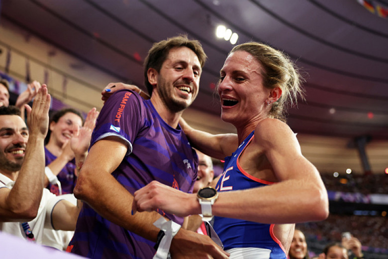 Momentul când atleta Alice Finot și-a cerut iubitul în căsătorie pe stadion/ Getty