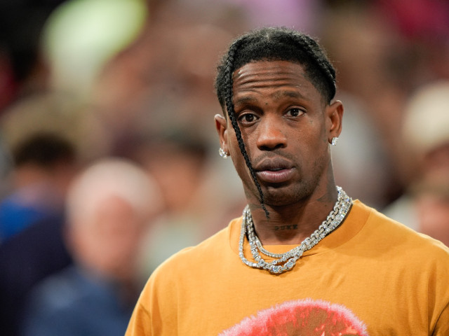 Rapperul Travis Scott, pus în libertate după 36 de ore petrecute în custodia poliţiei din Paris