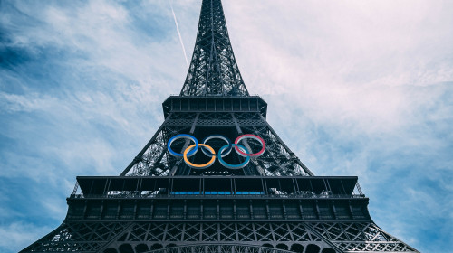 Paris,,France,-,June,8,2024:,The,Olympic,Rings,Installed