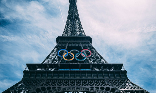 Paris,,France,-,June,8,2024:,The,Olympic,Rings,Installed