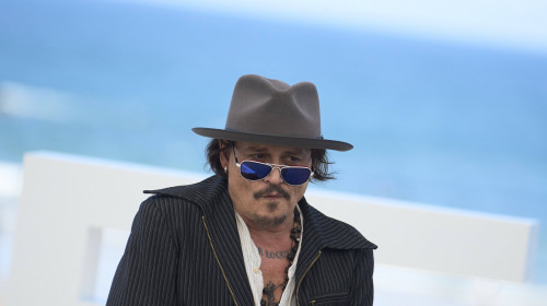 72nd San Sebastian International Film Festival: Modi, Three Days on the Wing of Madness Photocall Johnny Depp attended M