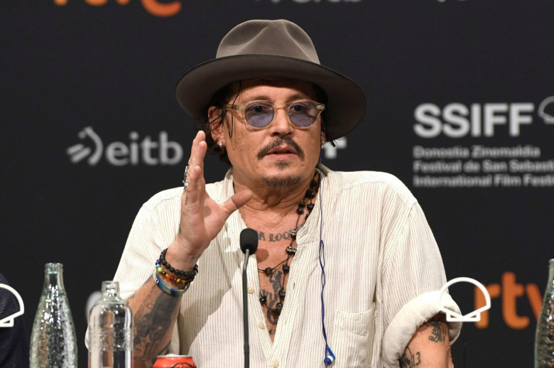 Johnny Depp bei der Pressekonferenz zum Kinofilm 'Modi - Three Days on the Wings of Madness' auf dem 72. Internationalen Filmfestival San Sebastian / Festival Internacional de Cine de San Sebastin im Kursaal. San Sebastian, 24.09.2024