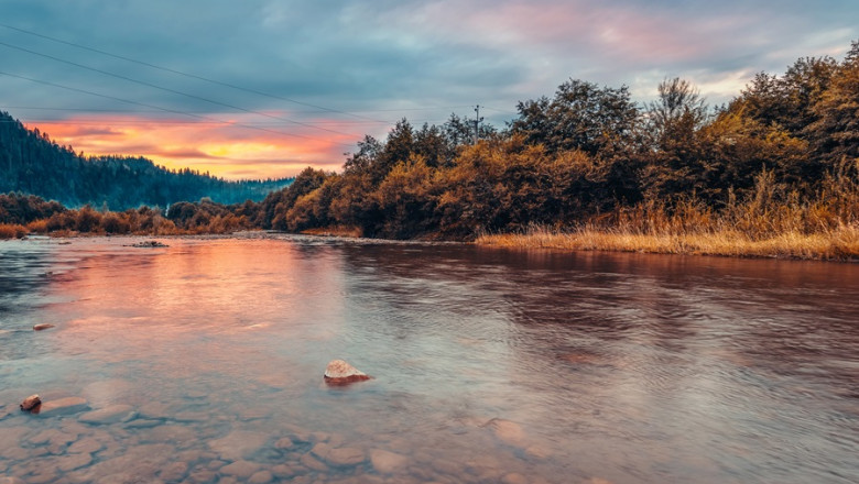 Peaceful,Sunrise,Landscape.,Beauty,Of,Carpathian,Mountains.,Amazing,Nature.,Traveling