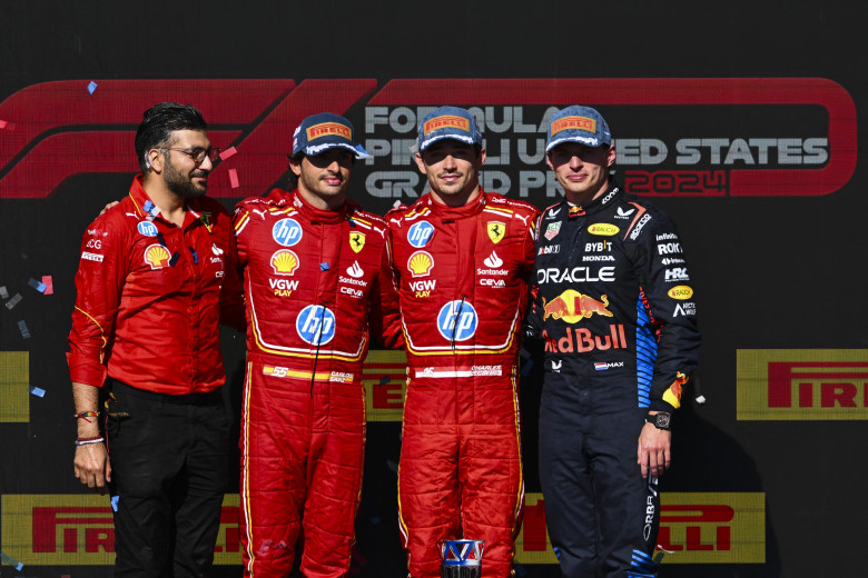 Piloții Ferrari, Charles Leclerc și Carlos Sainz, au ocupat primele două locuri pe podium la cursa de Formula 1 din Statele Unite/ Profimedia