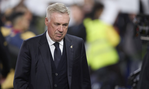 Carlo Ancelotti Head coach (Real Madrid CF) looks on during the LaLiga match between Real Madrid and FC Barcelona, Barca