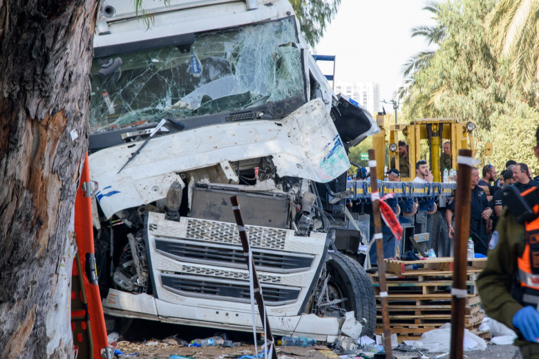 Suspicion of an attack near Tel Aviv