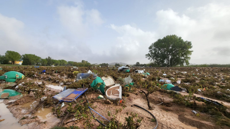 inundatii valencia - ionut dima bac4f13e-9090-4b36-a7e0-7ba6a815e24f