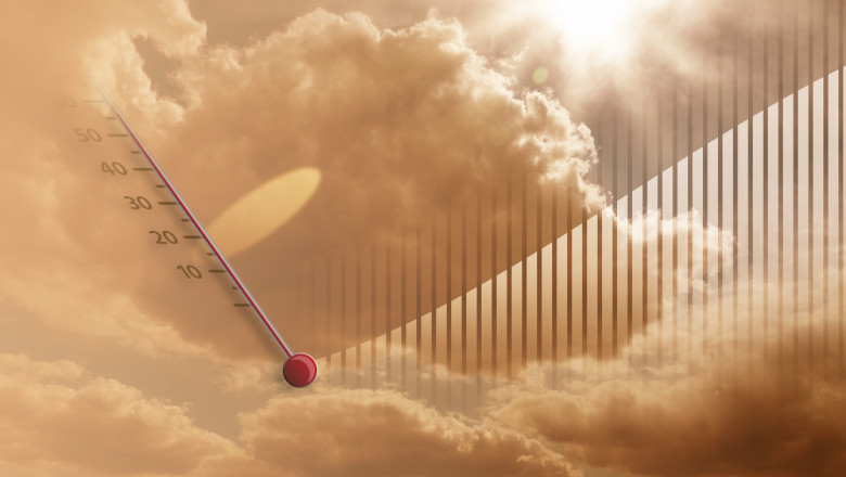 Thermometer,Shows,High,Air,Temperature.,Global,Warming,Concept