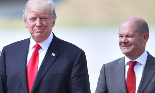 Hamburg, Deutschland, 06.07.2017: Flughafen: G20-Gipfel: US-Präsident Donald Trump und Olaf Scholz (SPD), Erster Bürgerm