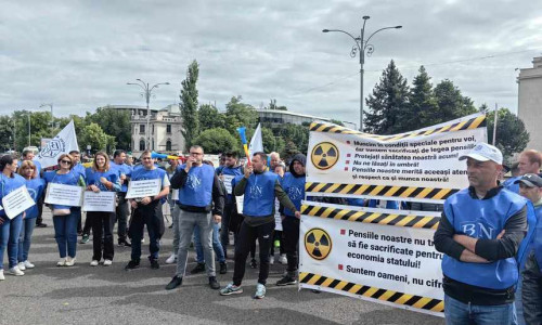 Protest al sindicaliştilor din Energie la Ministerul Muncii/ Foto: News.ro