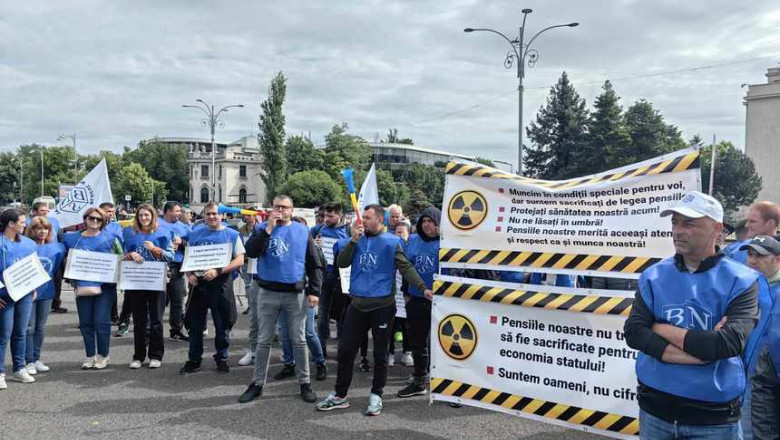 Protest al sindicaliştilor din Energie la Ministerul Muncii/ Foto: News.ro