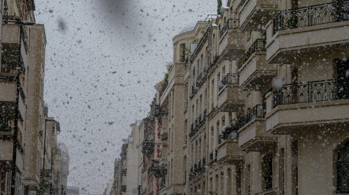 Snow in Paris