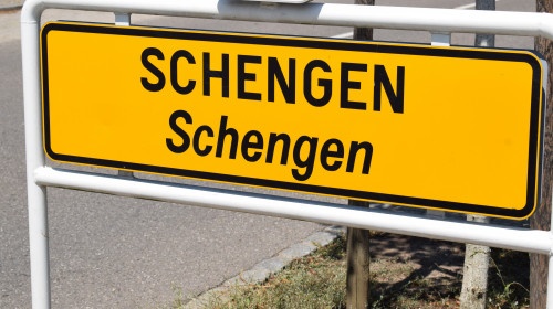 Village,Sign,Of,Schengen,In,Luxembourg