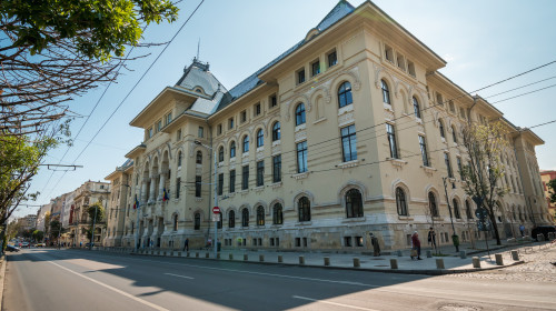 Bucharest,,Romania,-,6.30.2021:,Bucharest,City,Hall