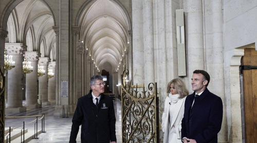 Emmanuel Macron, la catedrala Notre-Dame din Paris/ Profimedia