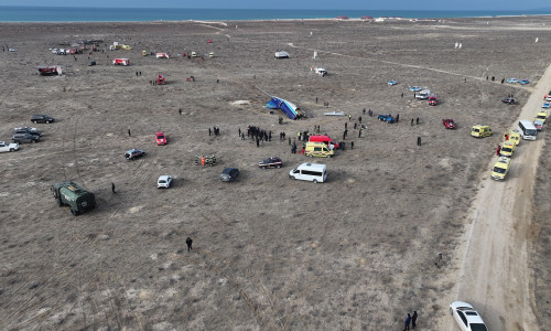 PhotoFlash | Azerbaijan Airlines plane from Baku crashes near Kazakhstan's Aktau