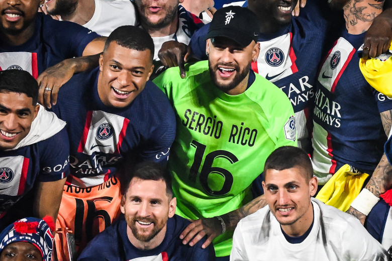 Paris Saint-Germain v Clermont - Ligue 1