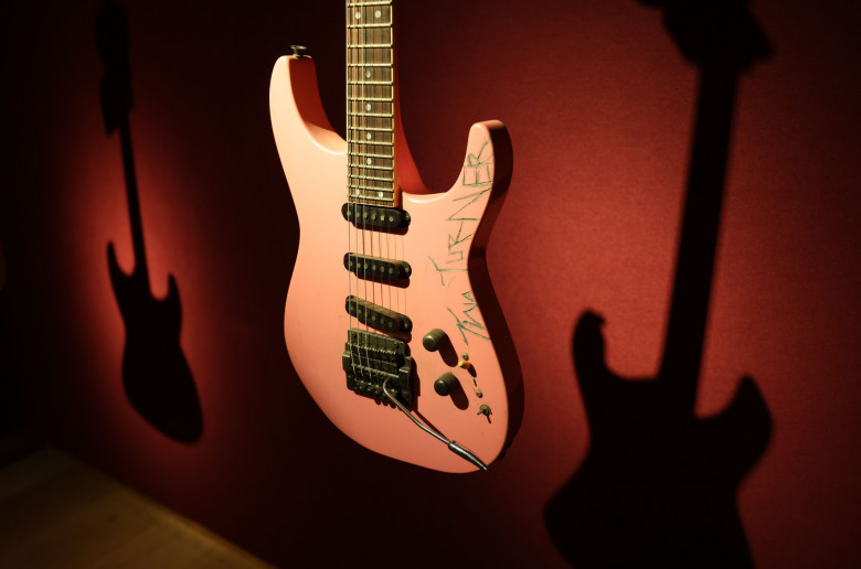 Jeff Beck Guitar Auction