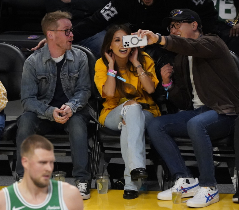 macaulay culkin si iubita lui