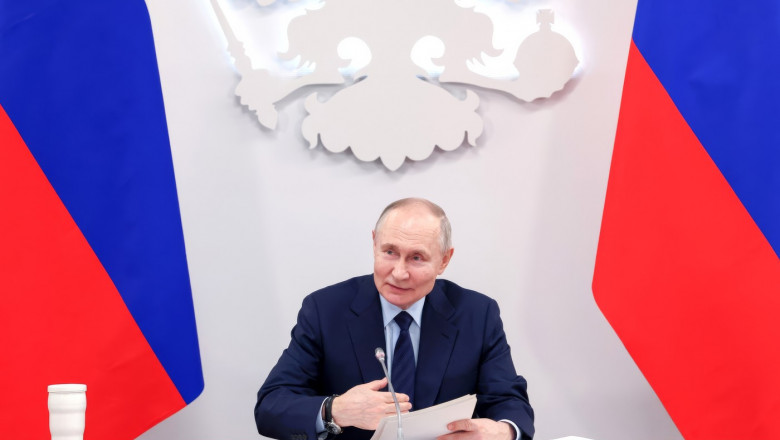 Russian President Putin Chairs Meeting on Drone Technology