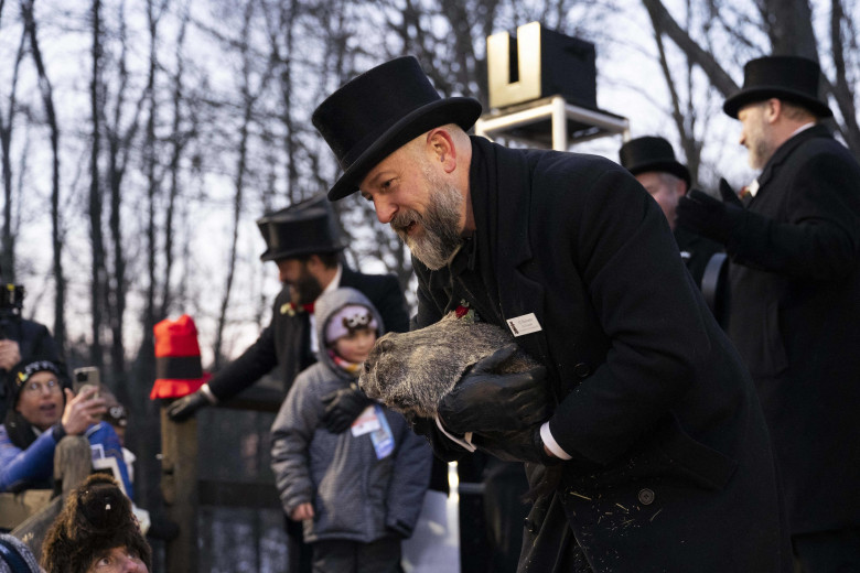 Celebra marmotă cunoscută sub numele de Phil şi-a văzut umbra/ Profimedia